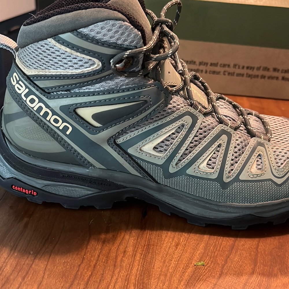 Salomon x ultra Hiking Boots Womens 9
